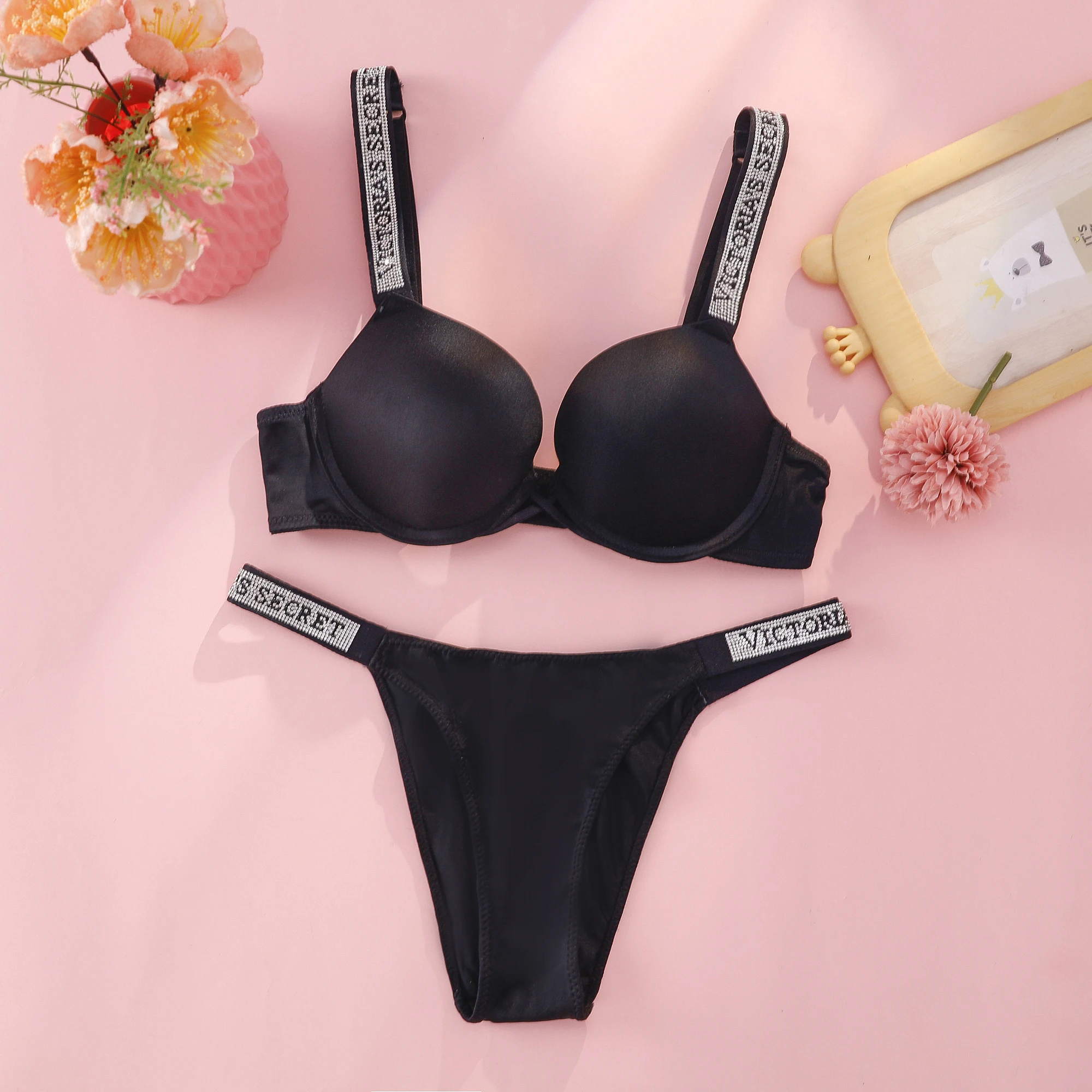 Victoria's Secret Push-Up-BH u – Lace Bralette Set Bewertung und Preis